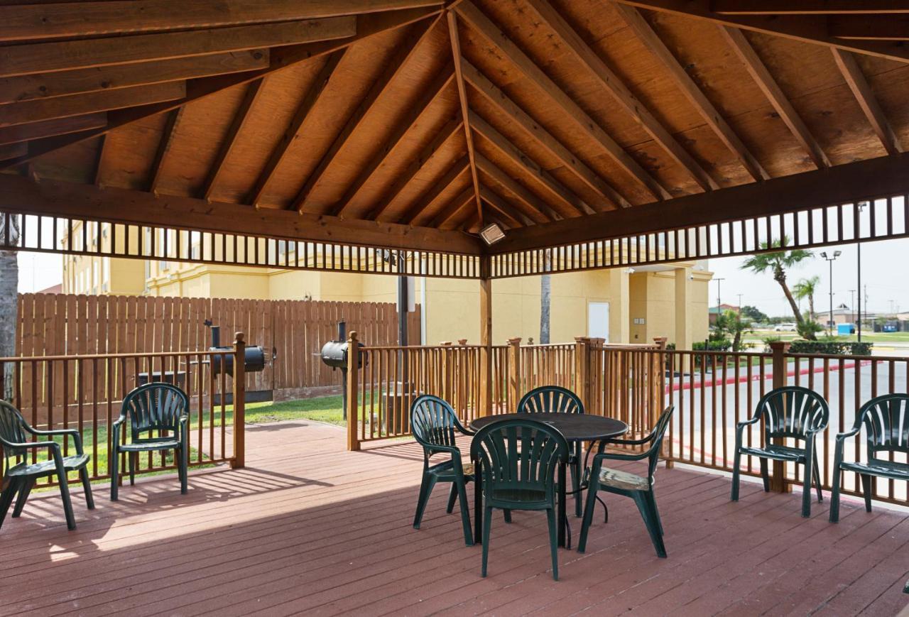 La Quinta By Wyndham Houston Channelview Cloverleaf エクステリア 写真